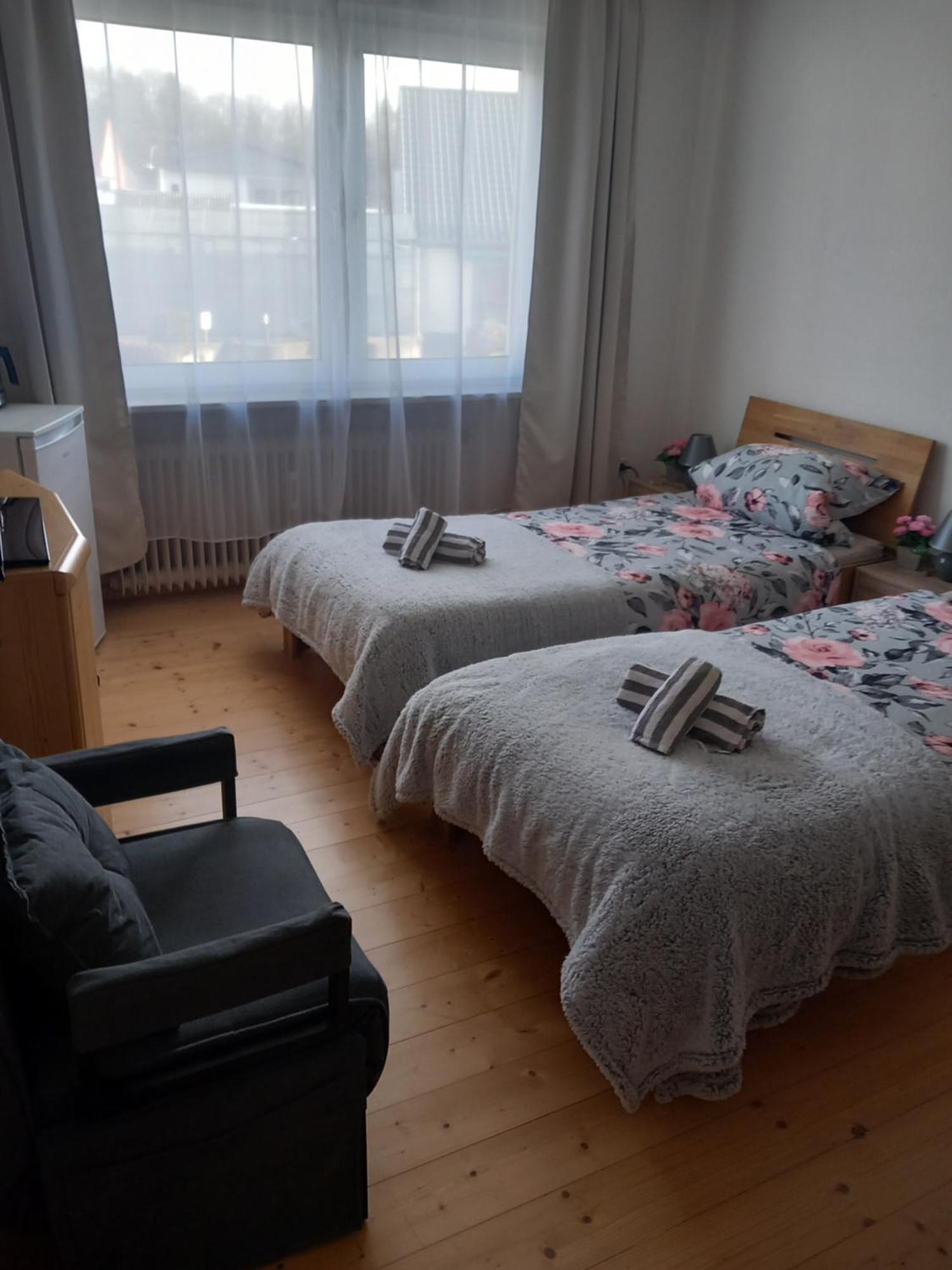Zimmervermietung Pargen Daun Luaran gambar